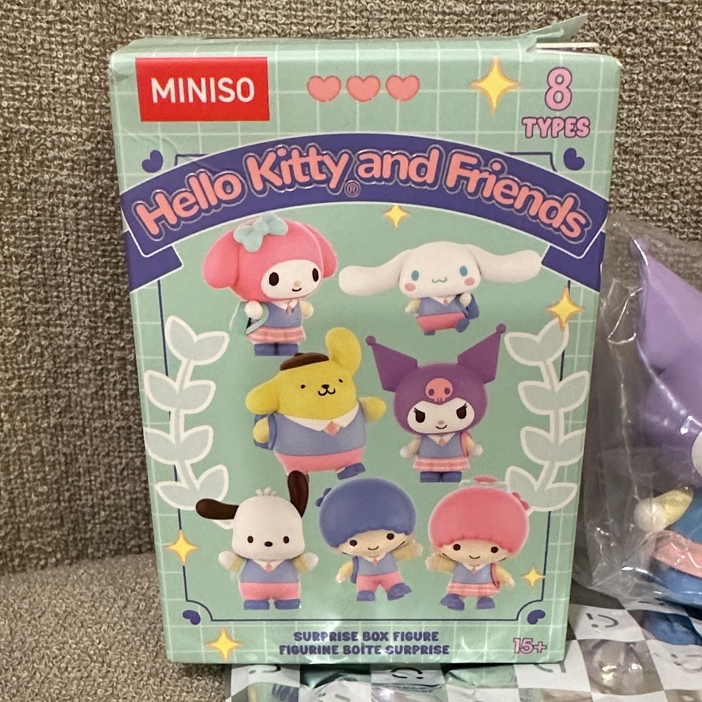 Brand New MINISO Hello Kitty and Friends Purple Sanrio Collectible Figure - Picture 2 of 5